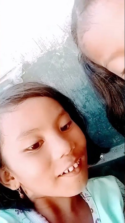 mbok Yo seng vul senyum