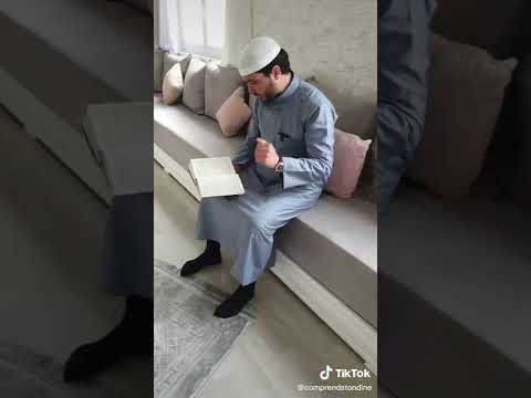 Vidéo: Combien de prosternations (sajdah) y a-t-il dans le coran ?