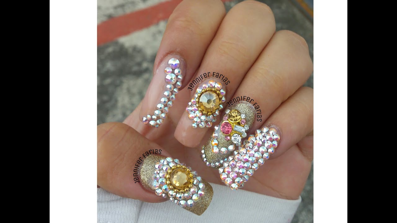 Uñas estilo sinaloa / acrilico nude y dorado / UÑAS CON MUCHO CRISTAL -  thptnganamst.edu.vn