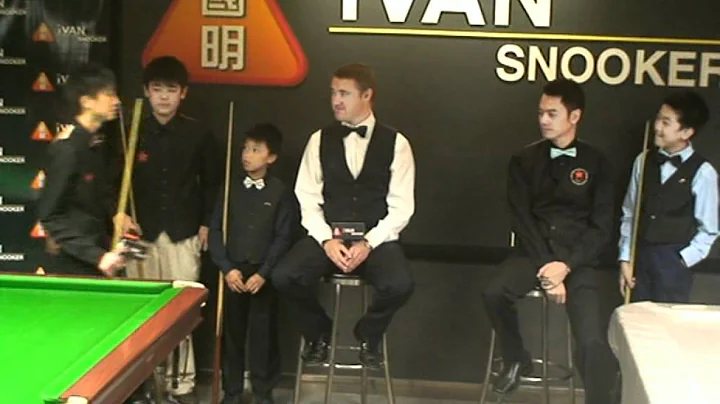 Stephen Hendry and Ivan Chan with Hong Kong Junior...