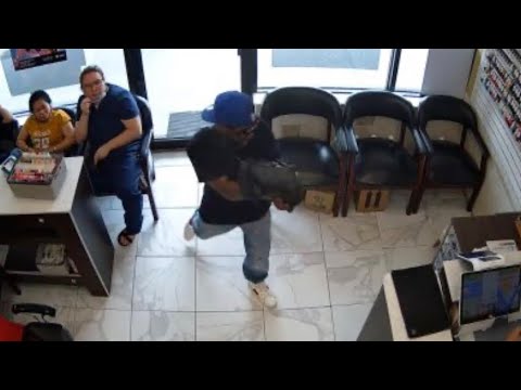 Nail salon robbery goes awry as customers completely ignore demands