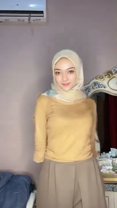 Uhty Baju Kuning Tete Bulat Kencang #shorts #short