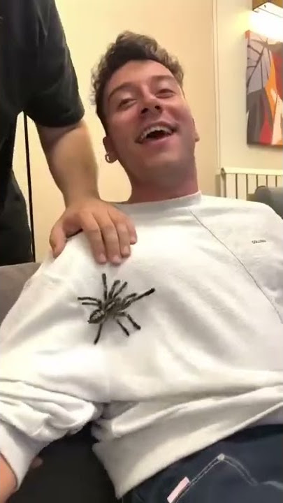 Enes Batur elraen'in evinde#shorts