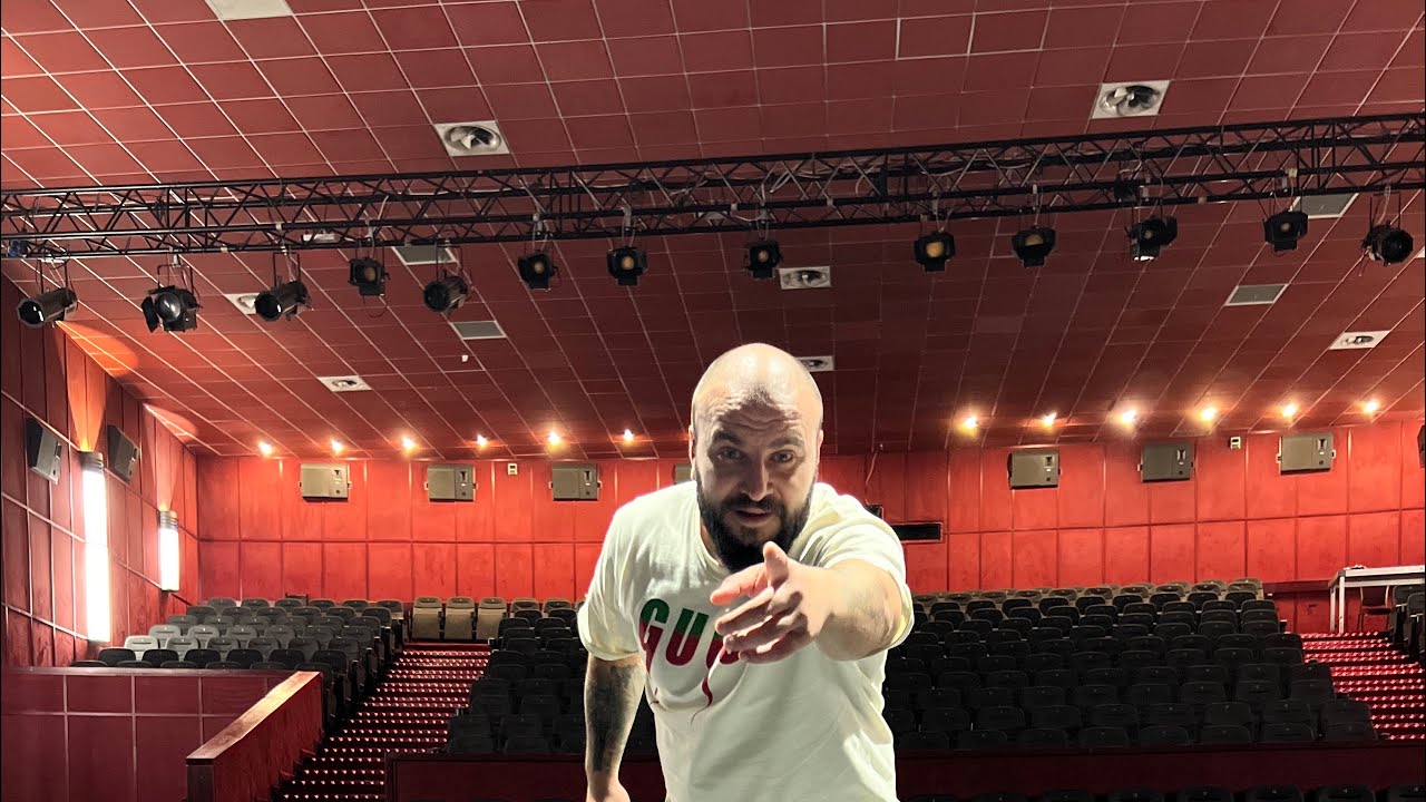 La o bârfa cu “bombardierul conspiraționist” Ramore YouTube