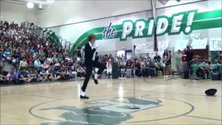 Video thumbnail of "Teen Destroys Talent Show With Michael Jackson's "Billie Jean" - Incredible Moonwalk"