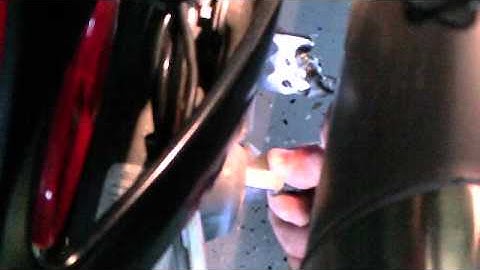 Can Am Spyder Roadster - How to adjust the Parking Brake