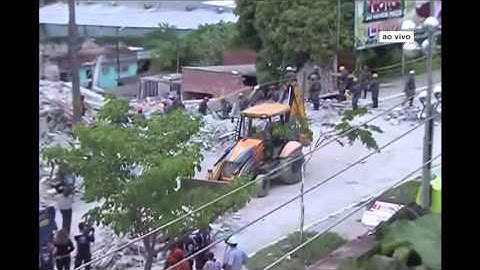 Continuam as buscas por uma pessoa desaparecida, após queda de prédio em Guarulhos -