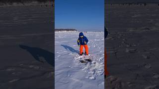 ЕСТЬ ЕСТЬ ЕСТЬ РЫБА!!! #fishing #рыбалка #ice