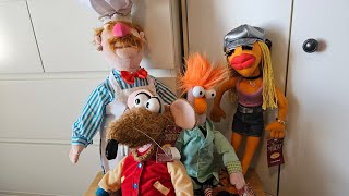 2003 MUPPETS PLUSH, BETWEEN THE LIONS PLUS, BOOK OF POOH VHS & MORE!