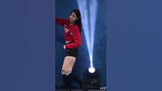 Momoland​ Yeonwoo​ sexy moment BBoom BBoom