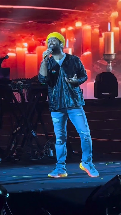Arijit Singh Live - Hamari Adhuri Kahani 🖤 | Malaysia 2024