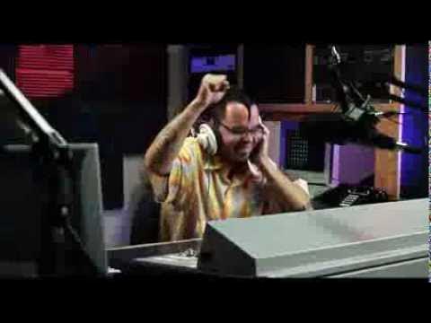 Porno uning etagini kotardi va darhol uni sikishdi Yetuk ayollarning havaskor porno fotosuratlari