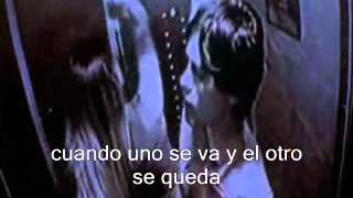 L'un part l'autre reste - Charlotte Gainsbourg - Subtítulos en español L'un part l'autre reste - Charlotte Gainsbourg - Subtítulos en español