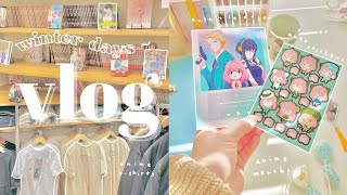 ❄ winter vlog // presents, anime + genshin merch, spy x family uniqlo, christmas market, vacation