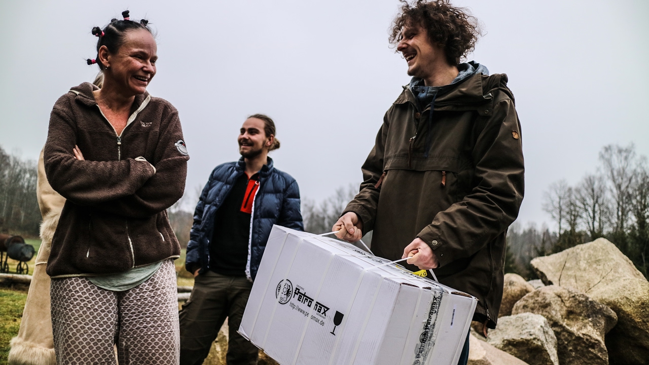 Unboxing the Petromax Dutch Oven FT9 & Perkomax