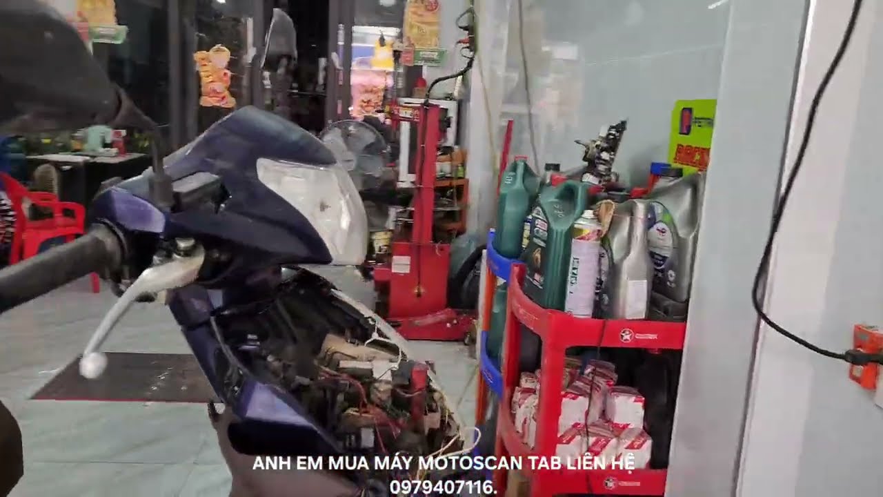 AE THỢ BẤT LỰC KHI SMART KEY KO LÀM VIỆC, TƯỞNG PHẢI ĐỀN