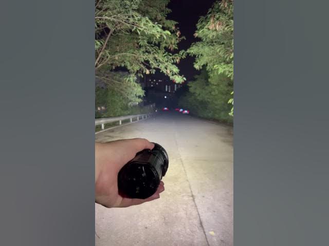 This 100,000 lm Flashlight is too bright #flashlight #tech #imalent #gadget #outdoor