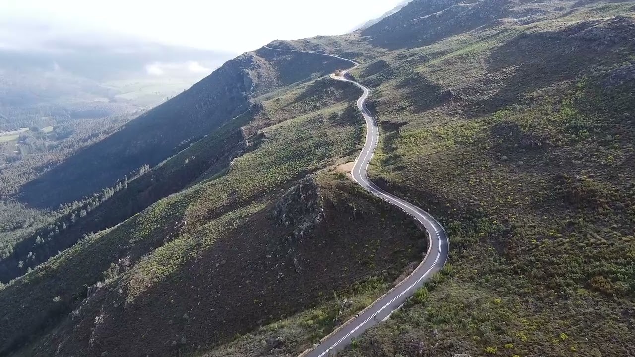 Bainskloof Pass - Land Rover Defender