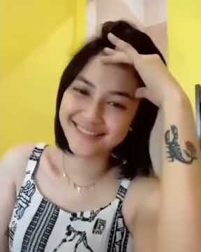 Kumpulan stori WA arlida putri