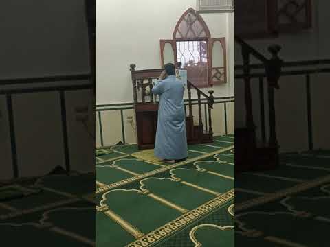 عندما قالوا له اذن كانت المفاجأة الشاب المبدع الذي برع في تقليد مؤذن الحرم المكي