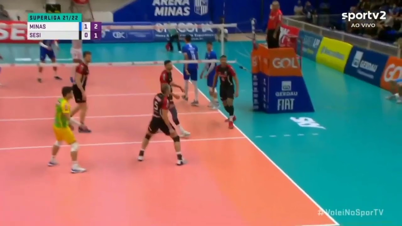 Maique faz 3 grandes defesas em dois pontos seguidos do Minas.