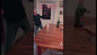 Surprise Dun Fans De Honoré Lediamant