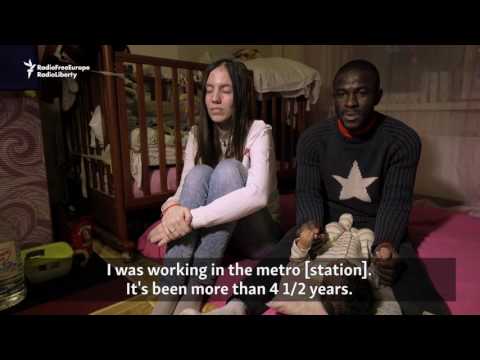 Video: Hur Muskoviter Kommer Att Lära Sig Att älska Migranter