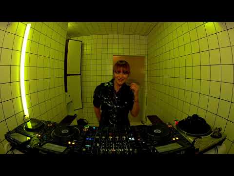 Dame-Music - Bloody Mary | HÖR - Dec 1 / 2022