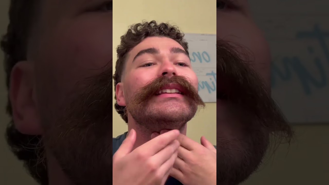 Увлажните и увлажните усы и бороду бальзамом для гладкости волос на лице!