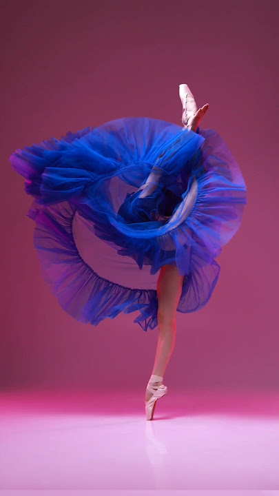 🇺🇦 Model poses for photoshoot📸 Ballet. Model Yaroslava