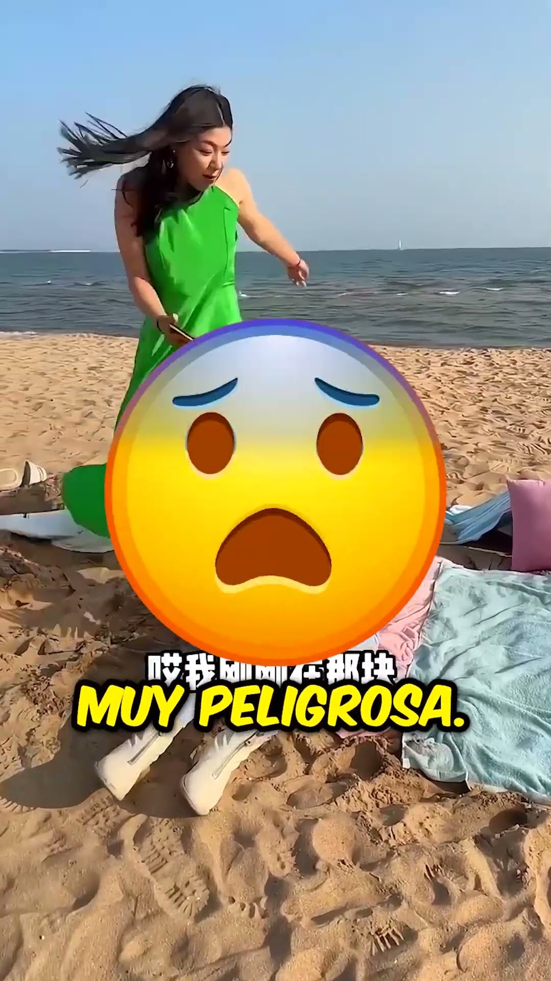 Se acostó en la tierra e hizo una broma ??