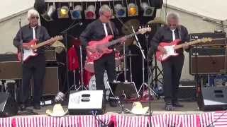 Video voorbeeld van "The Red Strats - Hemelsblauw (live)      Westerhaar 12 juli 2014 -  HD"