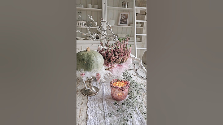 Romantische Herbstdeko 💚🌿🩷🤍 rosa, grün und weiß Herbstdekoidee  mit Kürbis #shorts