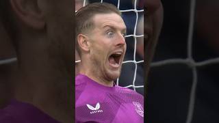 Evertons Jordan Pickford Distracts Man Citys Erling Haaland Before Saving His Penalty