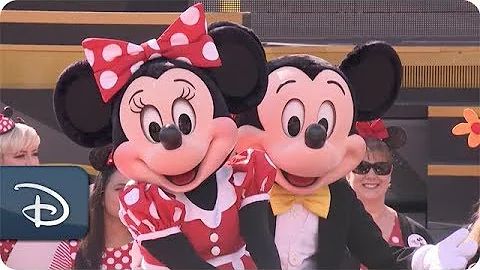 #DisneyParksLIVE...  Minnies #RockTheDots Sendoff ...
