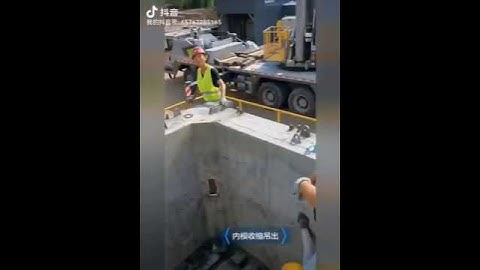 How double chamber concrete box culvert demoulding