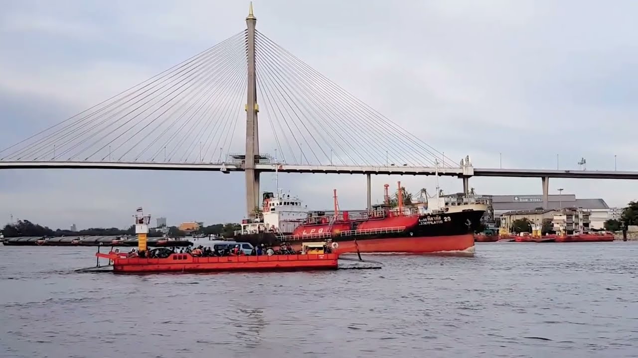 Bangkok’s Lifeline 🌊🚢 Life on the Chao Phraya River | The Surrounding: Don’t Believe Me, Just Watch
