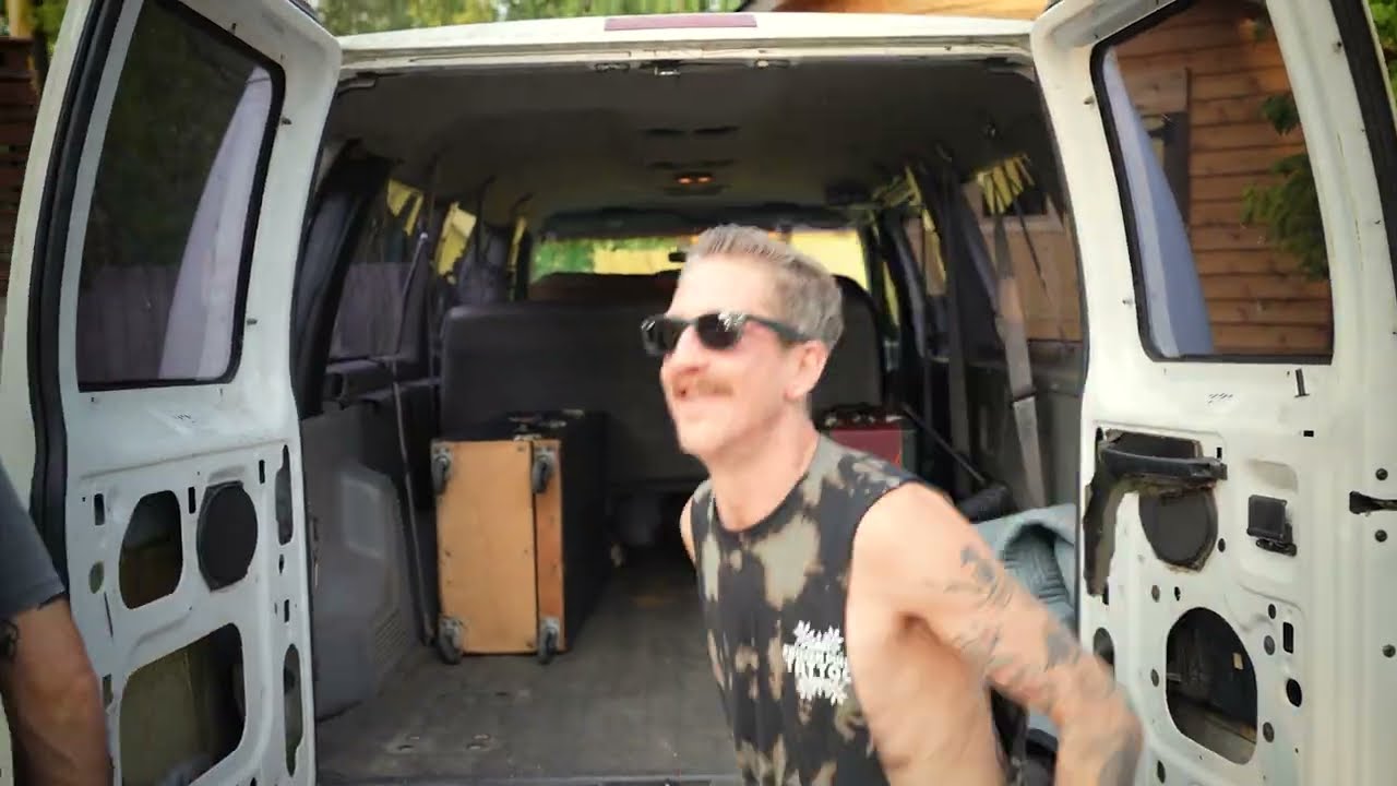 Old Heavy Hands - Lake Effect Snow (Live)