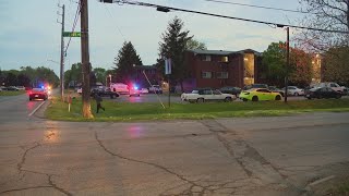 Police investigate deadly stabbing