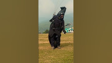 was about to fall on me... #skillful pilot #paragliding world cup bir billing India 2024