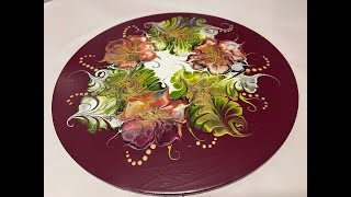 #109 Beautiful Modified Bloom on Round Split Base Palm and White Color