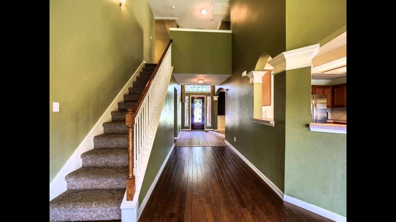 Homes For Sale - Oakridge Forest Home For Sale 5 Bedroom in Spring