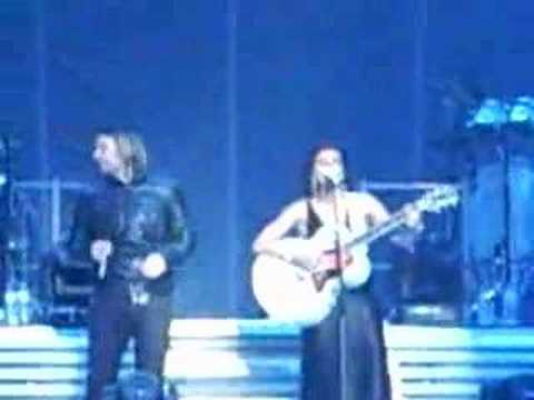 All good things (come to an end) - Nelly Furtado, 'Get Loose Tour' live at Heineken Music Hall, Amsterdam.