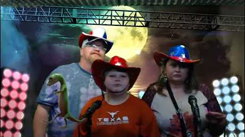 Sing and Dance with the Gecko featuring THE WITTS