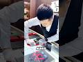 Cowok Ini Jual Chappal 100 Ribu Jadi 1 Juta dengan Trik Gila!