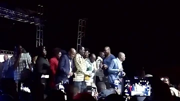 Raila Odinga dancing to emmah jalamo'S tune at carnivore