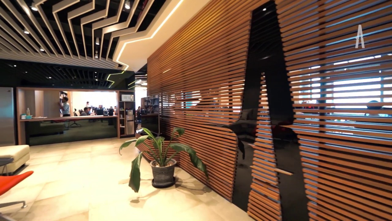 Alien Office - YouTube
