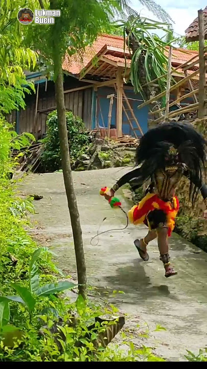 Bocah Mbeling Dikejar Gendruwon Galak