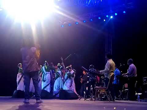 Bondhu Tin Din Tor Barit Gelam || Runa Laila || Bangabandhu National Stadium || Live