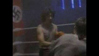 Johnny Wang Lung-wei in FLASH FUTURE KUNG FU (1983)